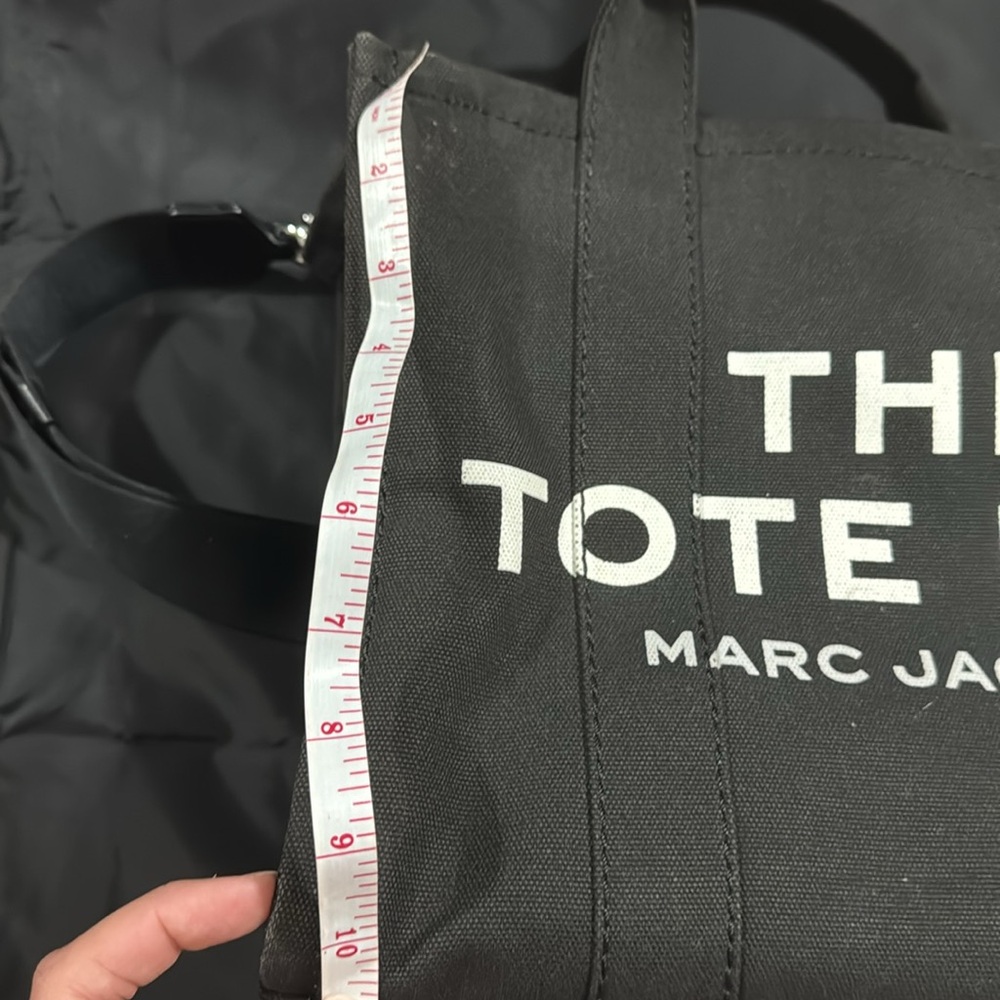 Marc Jacobs Black Canvas Tote Bag - Picture 3 of 4